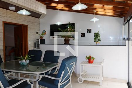 Apartamento à venda com 168m², 3 quartos e 2 vagas Apartamento à venda com 168m², 3 quartos e 2 vagasVaranda Gourmet