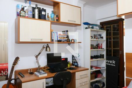 Apartamento à venda com 168m², 3 quartos e 2 vagas Apartamento à venda com 168m², 3 quartos e 2 vagasSuíte 1