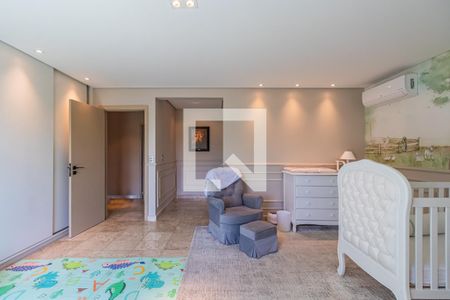 Casa de condomínio à venda com 806m², 4 quartos e 6 vagasSuíte 2