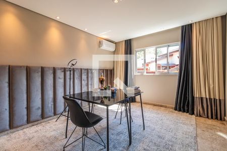 Casa de condomínio à venda com 806m², 4 quartos e 6 vagasSuíte 4