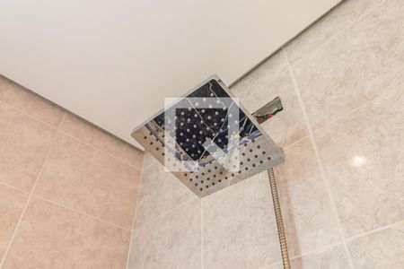 Casa de condomínio à venda com 806m², 4 quartos e 6 vagasBanheiro 1 da Suíte 3