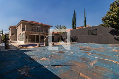 Casa de condomínio à venda com 806m², 4 quartos e 6 vagasÁrea Externa