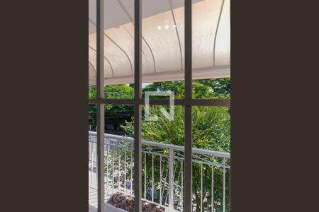 Casa à venda com 317m², 4 quartos e 4 vagas Casa à venda com 317m², 4 quartos e 4 vagasVista do Escritório