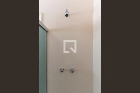 Casa à venda com 317m², 4 quartos e 4 vagas Casa à venda com 317m², 4 quartos e 4 vagasBanheiro da Suíte 2