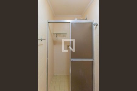 Casa à venda com 317m², 4 quartos e 4 vagas Casa à venda com 317m², 4 quartos e 4 vagasBanheiro de Serviço