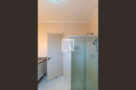 Casa à venda com 317m², 4 quartos e 4 vagas Casa à venda com 317m², 4 quartos e 4 vagasBanheiro