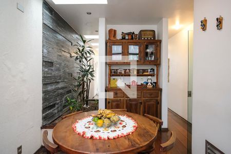 Casa à venda com 360m², 4 quartos e 3 vagasCopa