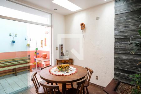 Casa à venda com 360m², 4 quartos e 3 vagasCopa