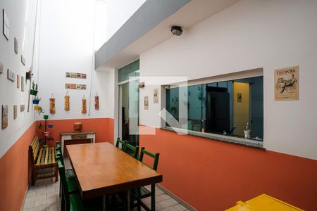 Casa à venda com 360m², 4 quartos e 3 vagasQuintal