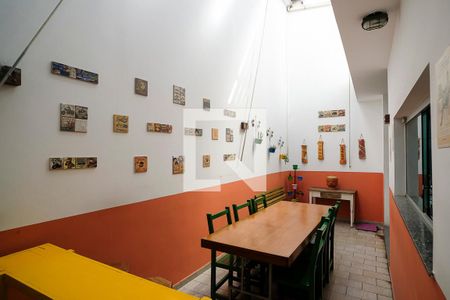 Casa à venda com 360m², 4 quartos e 3 vagasQuintal