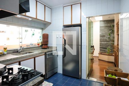 Casa à venda com 360m², 4 quartos e 3 vagasCozinha