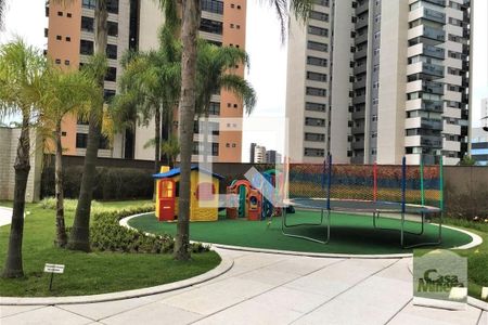 Apartamento à venda com 216m², 4 quartos e 4 vagas Apartamento à venda com 216m², 4 quartos e 4 vagasÁrea comum