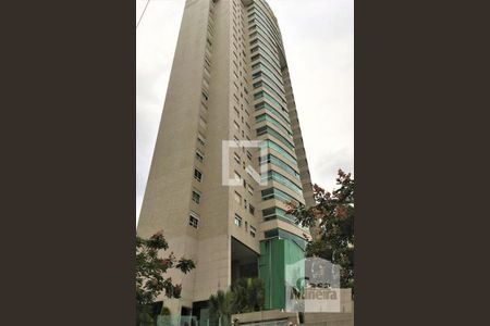 Apartamento à venda com 216m², 4 quartos e 4 vagas Apartamento à venda com 216m², 4 quartos e 4 vagasFachada