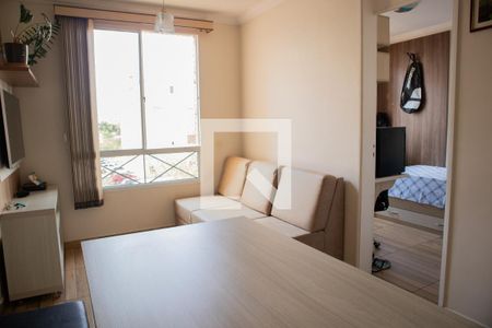 Sala de apartamento para alugar com 3 quartos, 50m² em Vila Sao Francisco, Hortolândia