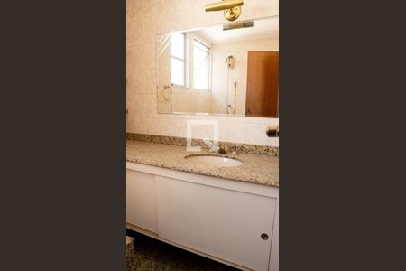 Apartamento para alugar com 154m², 4 quartos e 1 vagaBanheiro da Suíte