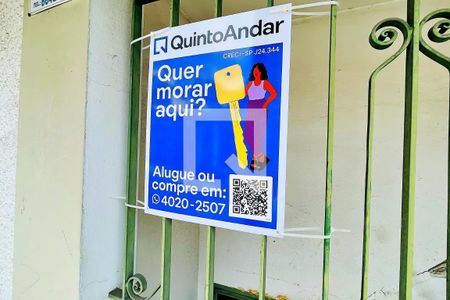 Casa à venda com 484m², 4 quartos e 5 vagas Casa à venda com 484m², 4 quartos e 5 vagasPlaca