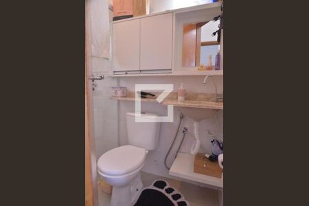 Apartamento à venda com 117m², 2 quartos e 2 vagasBanheiro da Suíte