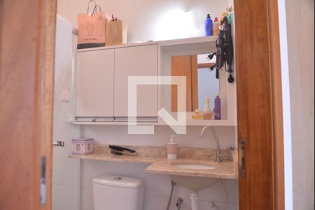 Apartamento à venda com 117m², 2 quartos e 2 vagasBanheiro da Suíte