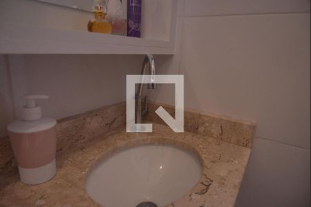 Apartamento à venda com 117m², 2 quartos e 2 vagasBanheiro da Suíte