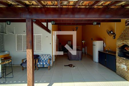 Casa à venda com 160m², 4 quartos e 1 vaga Casa à venda com 160m², 4 quartos e 1 vagaÁrea externa