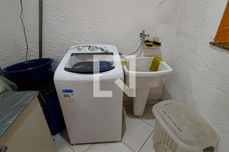Casa à venda com 160m², 4 quartos e 1 vaga Casa à venda com 160m², 4 quartos e 1 vagaÁrea de serviço