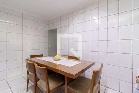 Casa à venda com 270m², 6 quartos e 4 vagasCozinha
