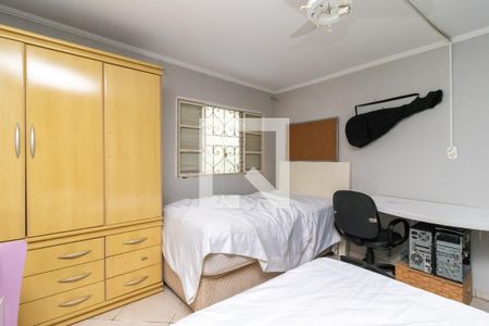 Casa à venda com 270m², 6 quartos e 4 vagasQuarto 4