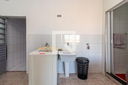 Casa à venda com 270m², 6 quartos e 4 vagasÁrea de Serviço 1