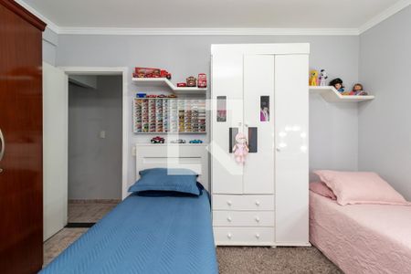 Casa à venda com 270m², 6 quartos e 4 vagasQuarto 1