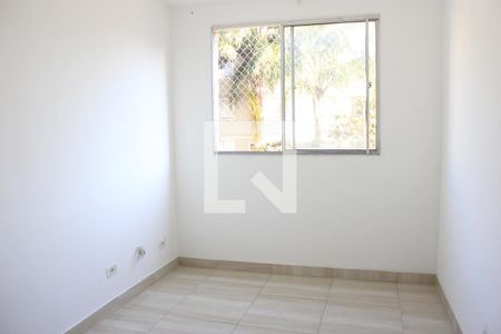Sala de apartamento para alugar com 2 quartos, 45m² em Água Chata, Guarulhos