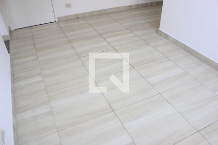 Sala de apartamento para alugar com 2 quartos, 45m² em Água Chata, Guarulhos