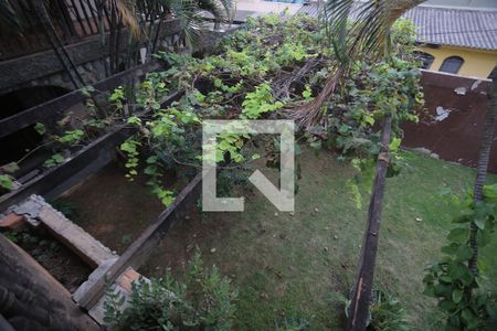 Casa à venda com 212m², 3 quartos e 4 vagasQuintal