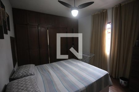 Casa à venda com 212m², 3 quartos e 4 vagasSuite