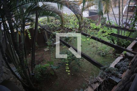 Casa à venda com 212m², 3 quartos e 4 vagasQuintal