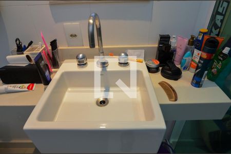 Apartamento à venda com 500m², 4 quartos e 2 vagas Apartamento à venda com 500m², 4 quartos e 2 vagasBanheiro