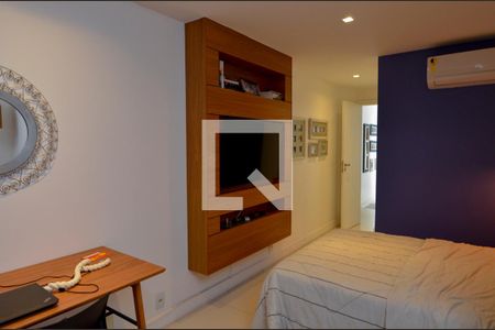 Apartamento à venda com 500m², 4 quartos e 2 vagas Apartamento à venda com 500m², 4 quartos e 2 vagasQuarto