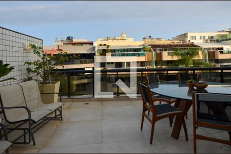 Apartamento à venda com 500m², 4 quartos e 2 vagas Apartamento à venda com 500m², 4 quartos e 2 vagasSacada