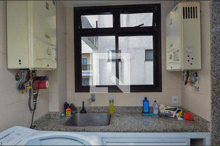 Apartamento à venda com 500m², 4 quartos e 2 vagas Apartamento à venda com 500m², 4 quartos e 2 vagasÁrea de serviço