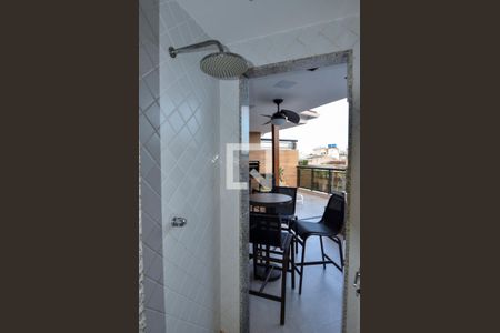 Apartamento à venda com 500m², 4 quartos e 2 vagas Apartamento à venda com 500m², 4 quartos e 2 vagasVista