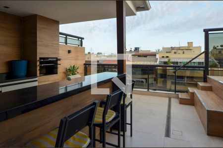Apartamento à venda com 500m², 4 quartos e 2 vagas Apartamento à venda com 500m², 4 quartos e 2 vagasÁrea externa