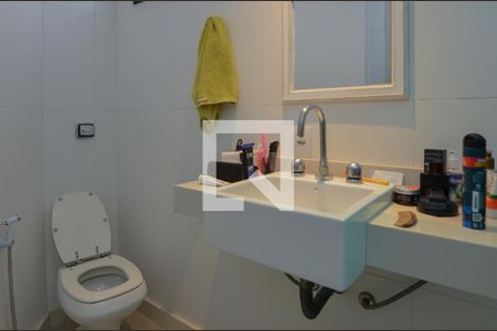 Apartamento à venda com 500m², 4 quartos e 2 vagas Apartamento à venda com 500m², 4 quartos e 2 vagasBanheiro