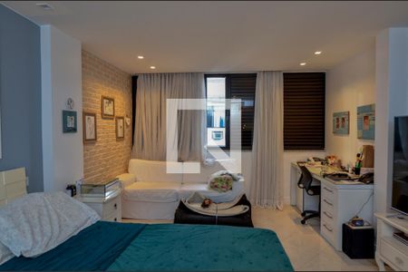 Apartamento à venda com 500m², 4 quartos e 2 vagas Apartamento à venda com 500m², 4 quartos e 2 vagasQuarto