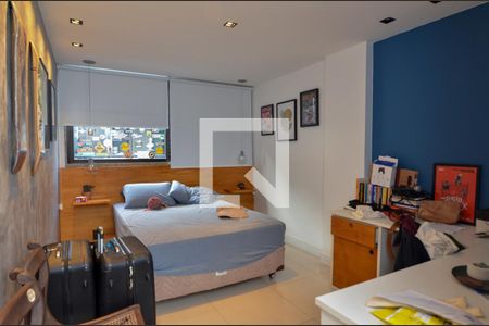 Apartamento à venda com 500m², 4 quartos e 2 vagas Apartamento à venda com 500m², 4 quartos e 2 vagasQuarto