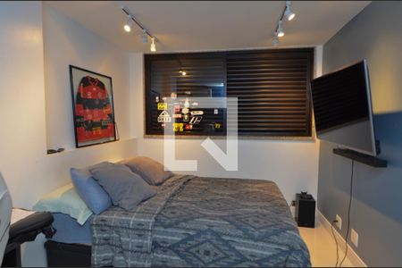 Apartamento à venda com 500m², 4 quartos e 2 vagas Apartamento à venda com 500m², 4 quartos e 2 vagasQuarto