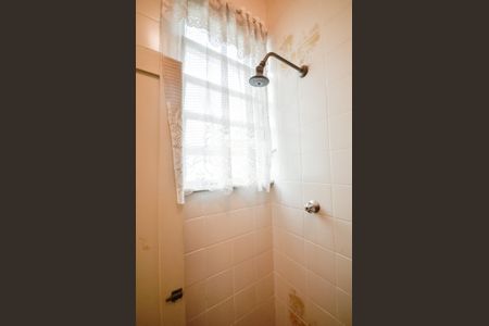 Apartamento à venda com 71m², 2 quartos e sem vaga Apartamento à venda com 71m², 2 quartos e sem vagaBanheiro de Serviço