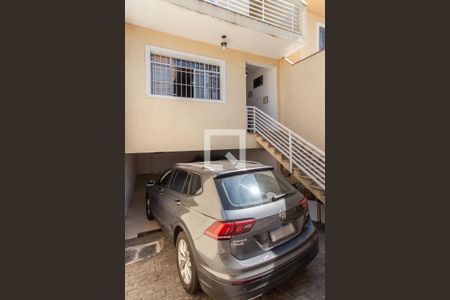 Casa à venda com 161m², 4 quartos e 3 vagas Casa à venda com 161m², 4 quartos e 3 vagasGaragem