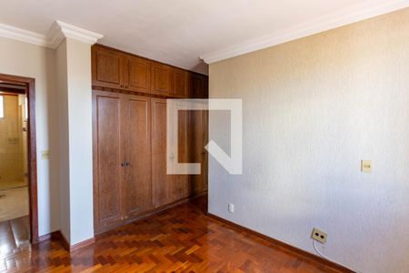 Apartamento à venda com 251m², 3 quartos e 2 vagas Apartamento à venda com 251m², 3 quartos e 2 vagasQuarto 2