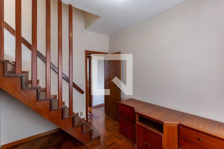 Apartamento à venda com 251m², 3 quartos e 2 vagas Apartamento à venda com 251m², 3 quartos e 2 vagasSala intima