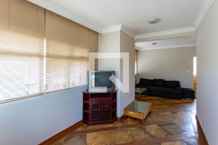 Apartamento à venda com 251m², 3 quartos e 2 vagas Apartamento à venda com 251m², 3 quartos e 2 vagasSala intima 2