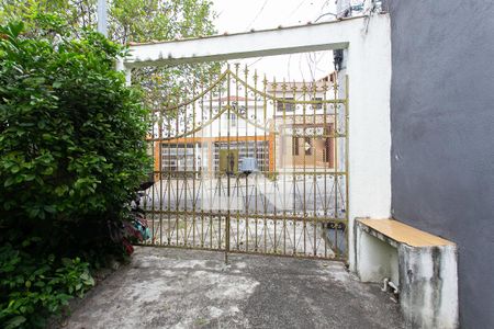 Casa à venda com 80m², 2 quartos e 6 vagas Casa à venda com 80m², 2 quartos e 6 vagasGaragem